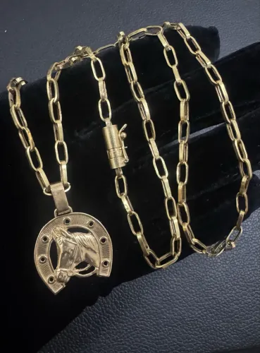 Ouro corrente e pingente 18k
