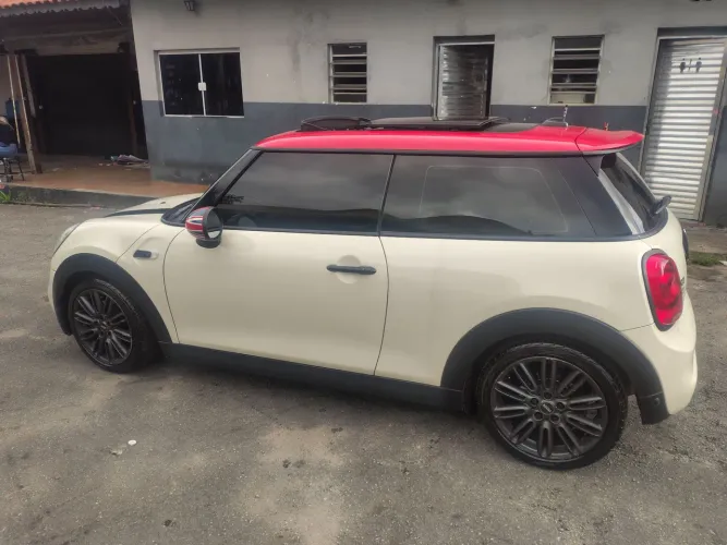 Mini Cooper S 2.0 Turbo 16V 3P Aut. 2016