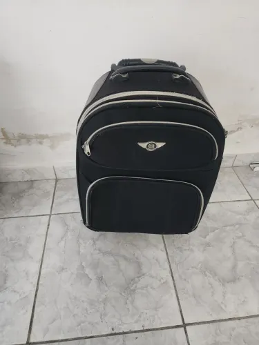 Mala de viajem pequena 10 quilos, com seis rodinhas