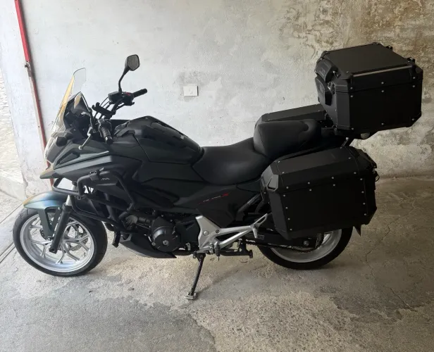 Muito nova