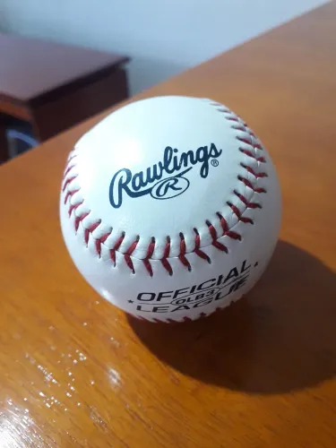 Bola de Baseball Rawlings oficial 