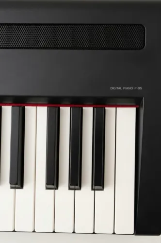 yamaha p95