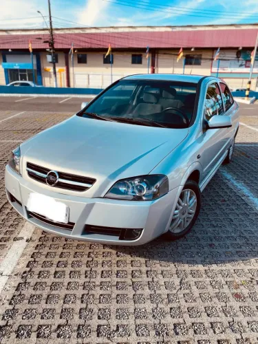 Chevrolet Astra 2.0/ CD/ Sunny/ GLS 2.0 8V 3P 2004