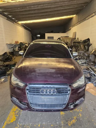 Sucata Audi A1 1.4 2012 2013 2014 Para Retirada Peças