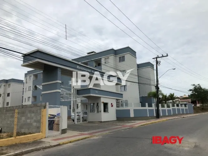 Excelente Apartamento 2 dormitório(s) em Fundos - Biguaçu