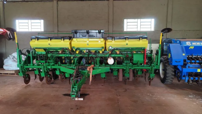 Plantadeira John Deere vácuo