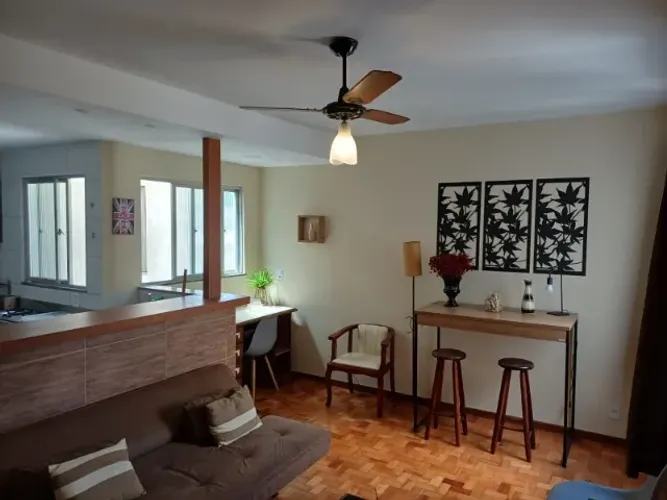Apartamento no Alto, Quarto e Sala Mobiliado com 40 m²
