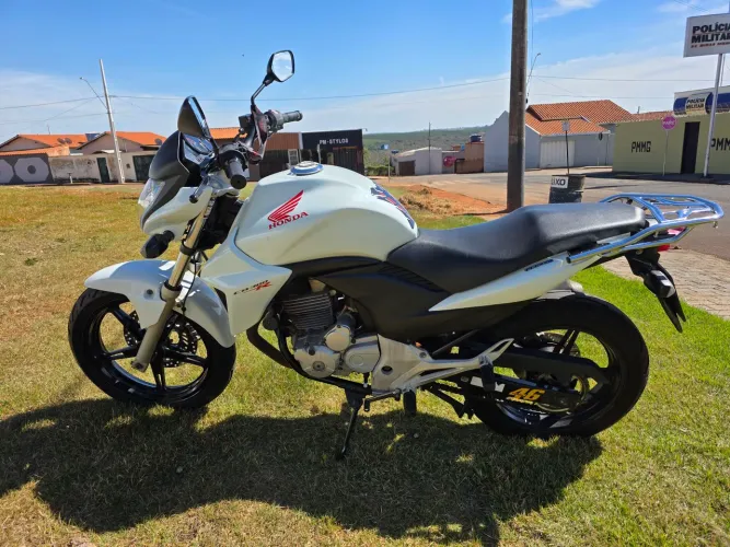 CB300R