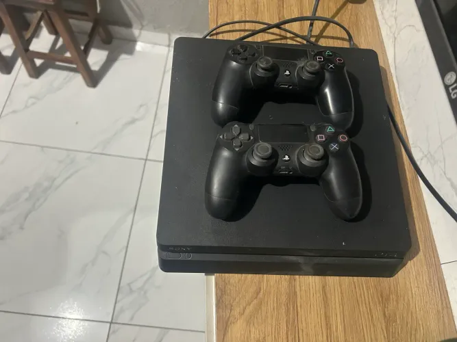 PS4 Slim 1TB