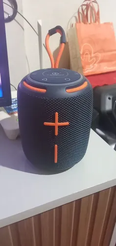 vendo esse caixinha de som