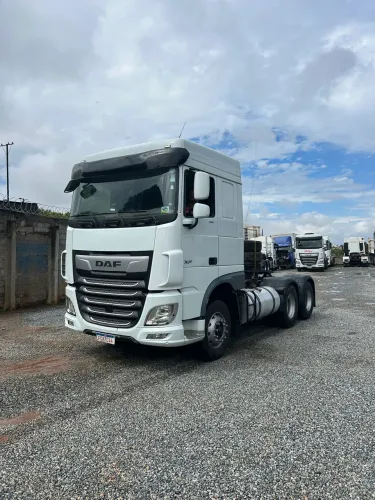 Caminhão DAF XF 530