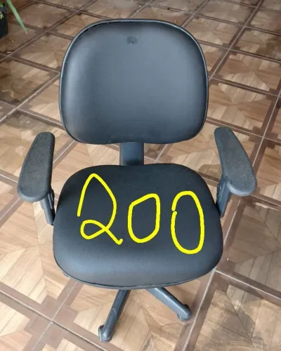 CADEIRA PRA ESCRITÓRIO 200 REAIS