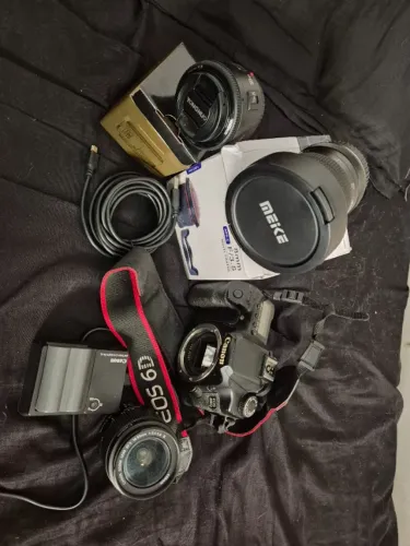 Canon EOS 40D com lente do kit + MEIKE 8mm