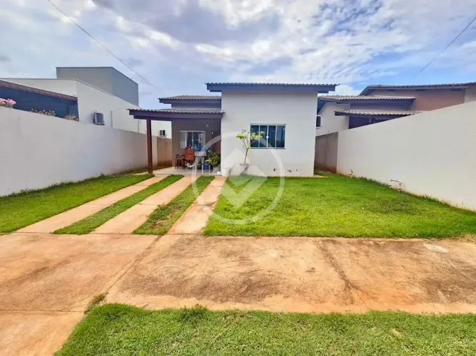 # Aluga-se casa térrea no condomínio fechado São José , Cuiabá MT, com 81 m2 , 02 quartos 