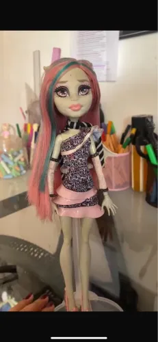 BONECA ROCHELLE MONSTER HIGH G1