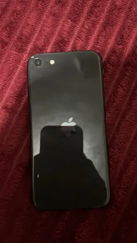 iPhone SE 256 tb tela trocada valor bom pra sair agora 