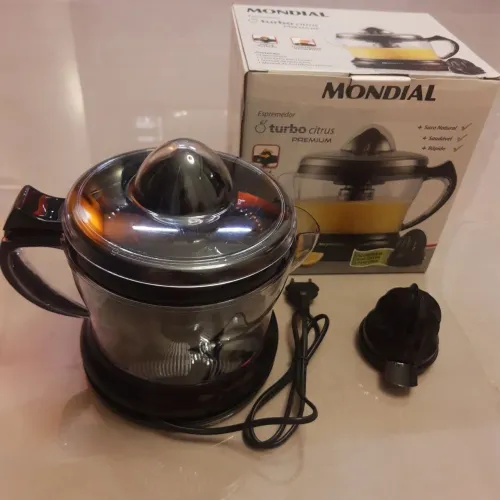 Espremedor de Frutas - 220 Volts 