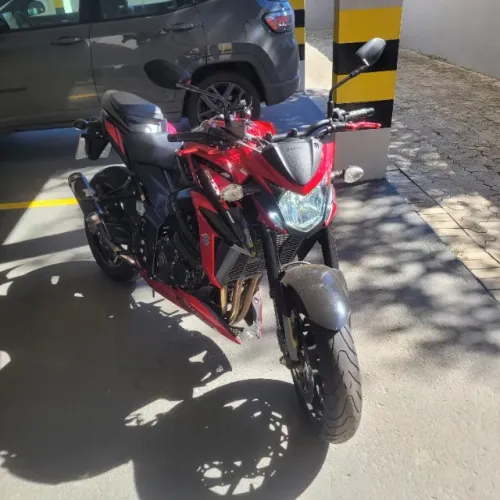Gsx 750 2019 super conservada