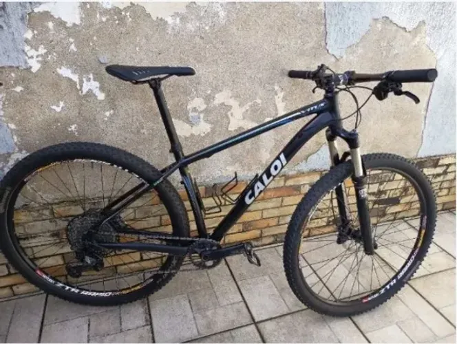 MTB Caloi Vitus 17 com grupo SLX 7100 de 12V Tubeless e brindes