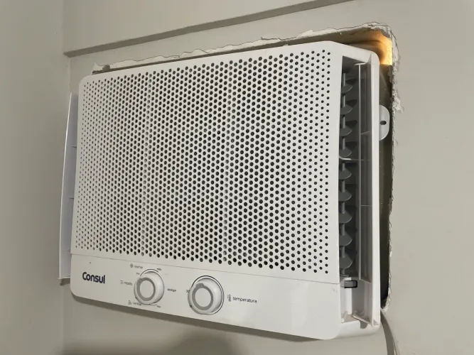 Ar condicionado cônsul janela 7500 BTUs 220V