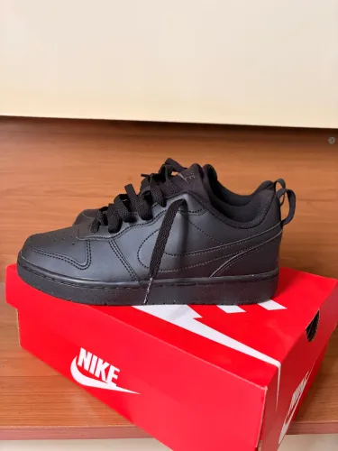 Tênis Nike Court Low