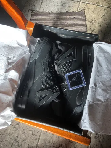 Air Jordan 4 Retrô Black Cat