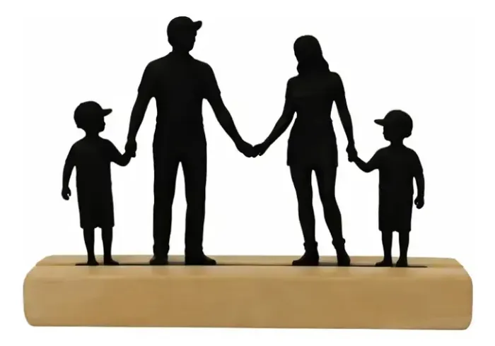 Silhueta Família Dois meninos em MDF com Base