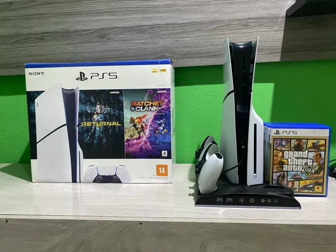 PS5 Slim com Leitor + 2 Controles + suporte+ 10Jogos.
