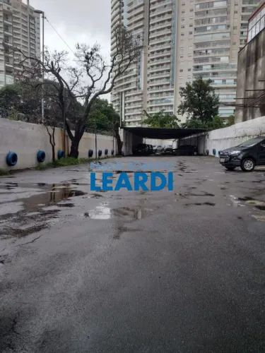 TERRENO - PINHEIROS - SP