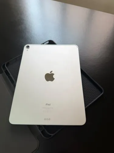iPad Pro 11? 512GB Wi-Fi - Muito Conservado