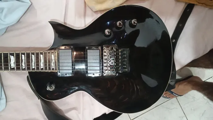 Guitarra ESP LTD EC331FR