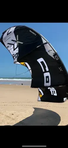 Vendo kite 7 Core Xr5 com barra
