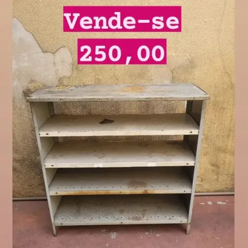 Estantes de ferro ***usadas***