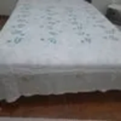 colcha casal bordada a mão