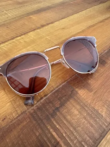 Óculos de Sol Valentino