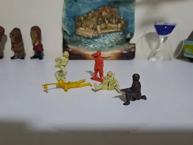 Mini soldados anos 70