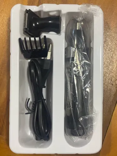 Máquina cortar pelo - barba cabelo bigode nariz orelha