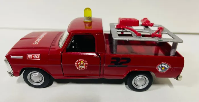 Miniatura Metal Ford F100 Bombeiros 1/43