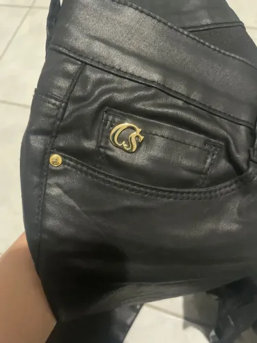 Calça de couro da carmen steffens