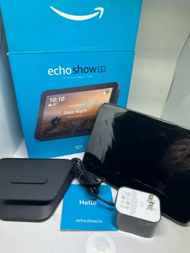 Echo Show 8 3ª Geração Alexa 8'' 13mp Preto + Base para ajuste