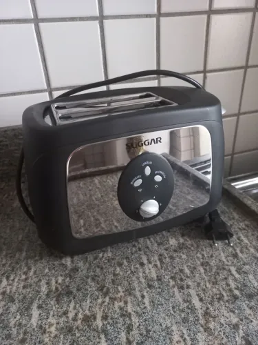 Torradeira elétrica Suggar TR 7021 PT-127 V-60 Hz-800W usada