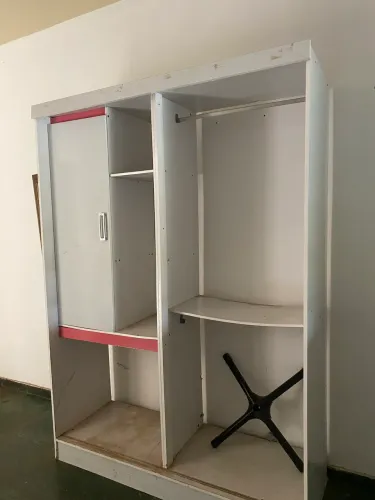 Armário de solteiro MDF