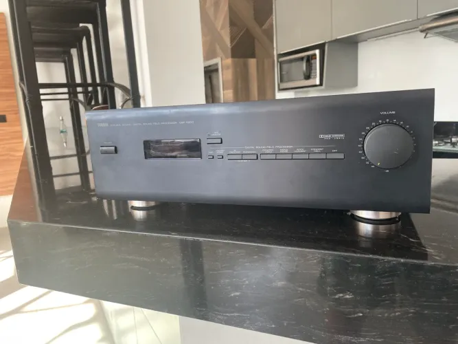 Amplificador processador sond DSP E200 YAMAHA