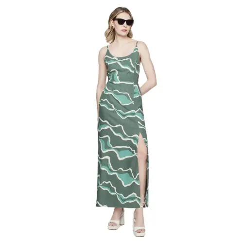 Vestido midi evasê Dzarm tamanho P