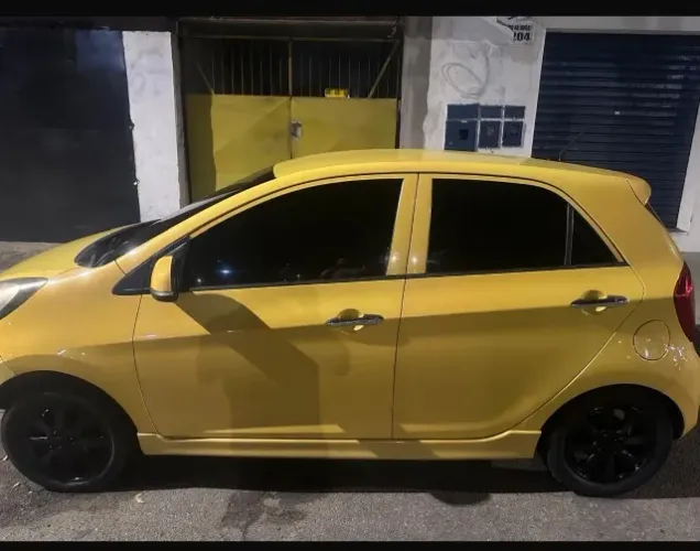 Toyota Hilux CD D4-d 4X4 2.5 16V 102cv TB Dies. 2012