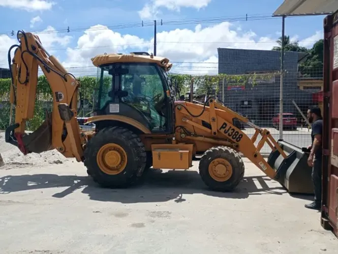 Retroescavadeiras com Articulação