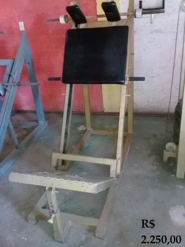 Rack Academia 132v