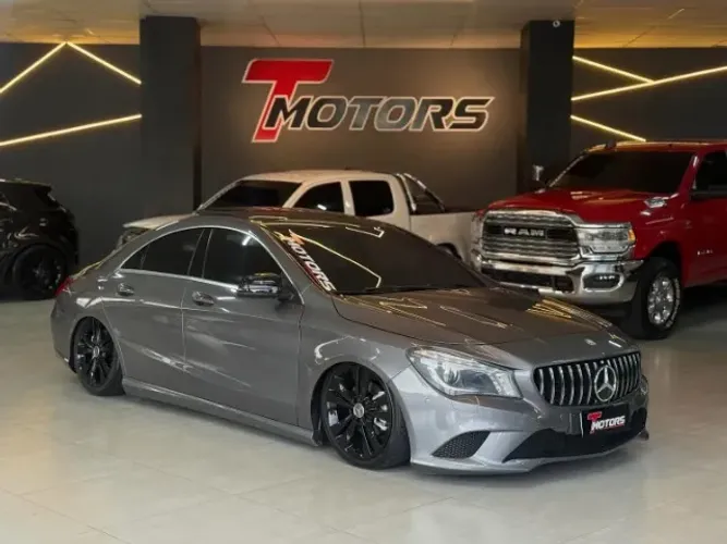 Mercedes-Benz CLA-200 First Edition 1.6 TB 16V Aut. 2014