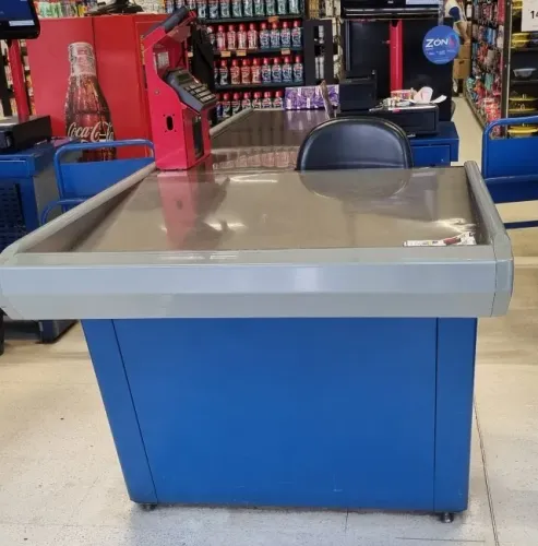 Checkout Futura marca Fast - em bom estado de conservação - Para retirar do local .