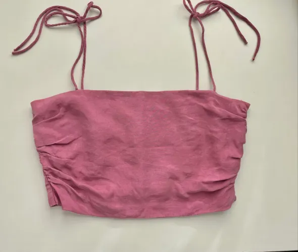 Top cropped lilás P alcinhas finas da Zara